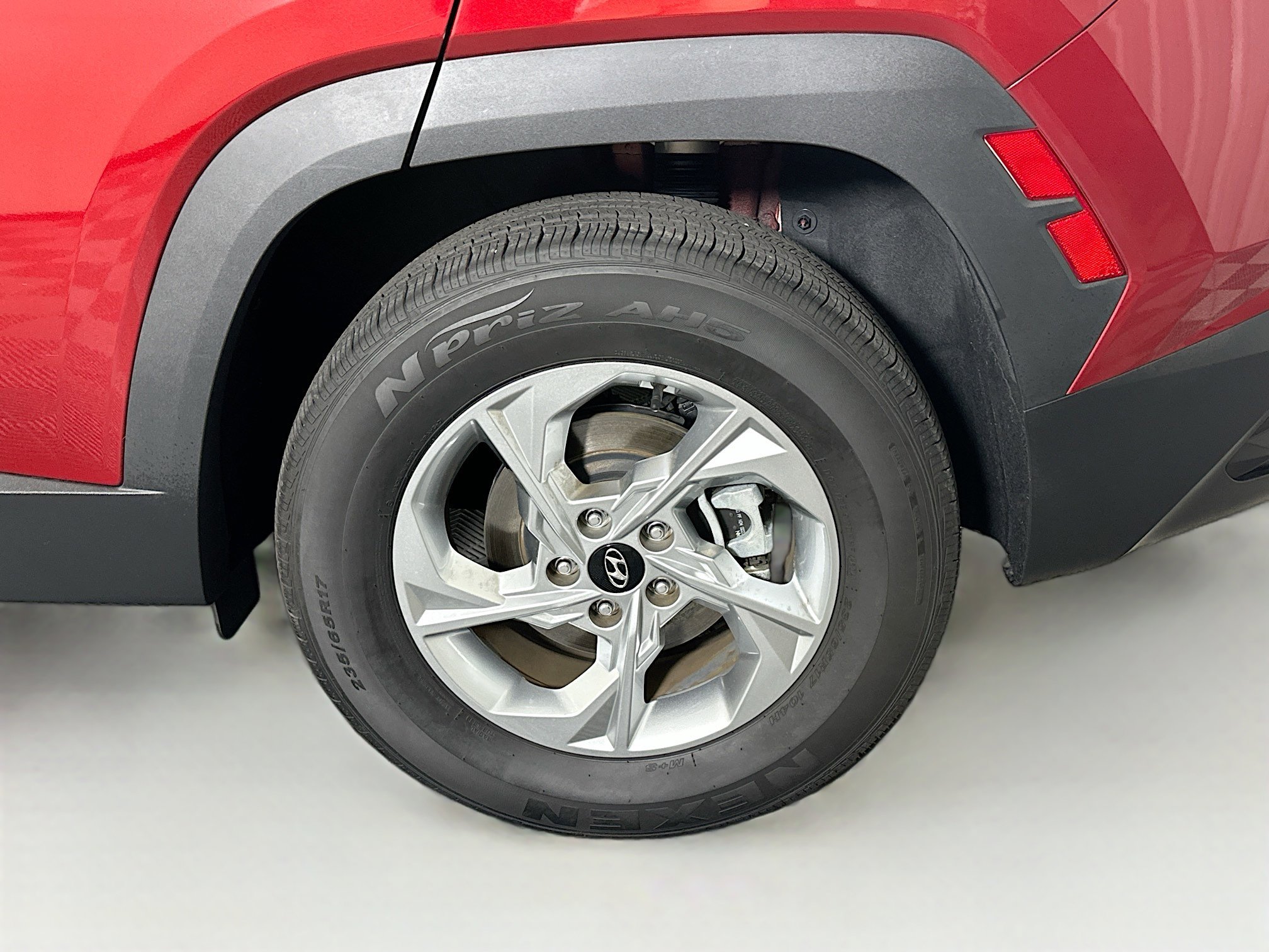 Used 2024 Hyundai Tucson SE image 11