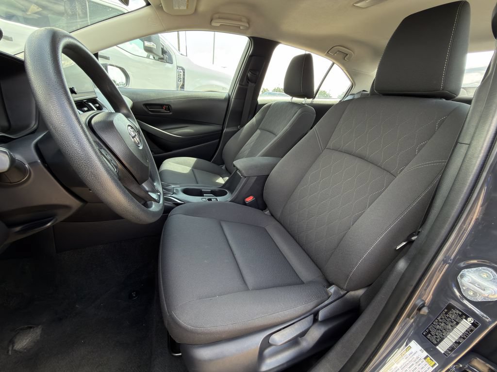 Used 2025 Toyota Corolla LE FWD image 23