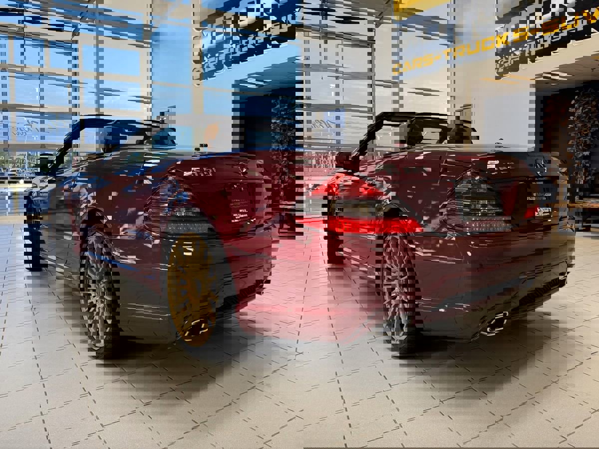 Used 2011 Mercedes-Benz SL 550 image 39