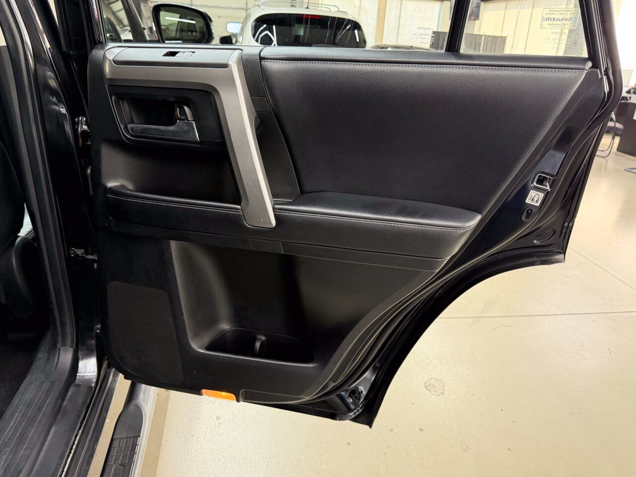 Used 2019 Toyota 4Runner SR5 Premium AWD/4WD image 15