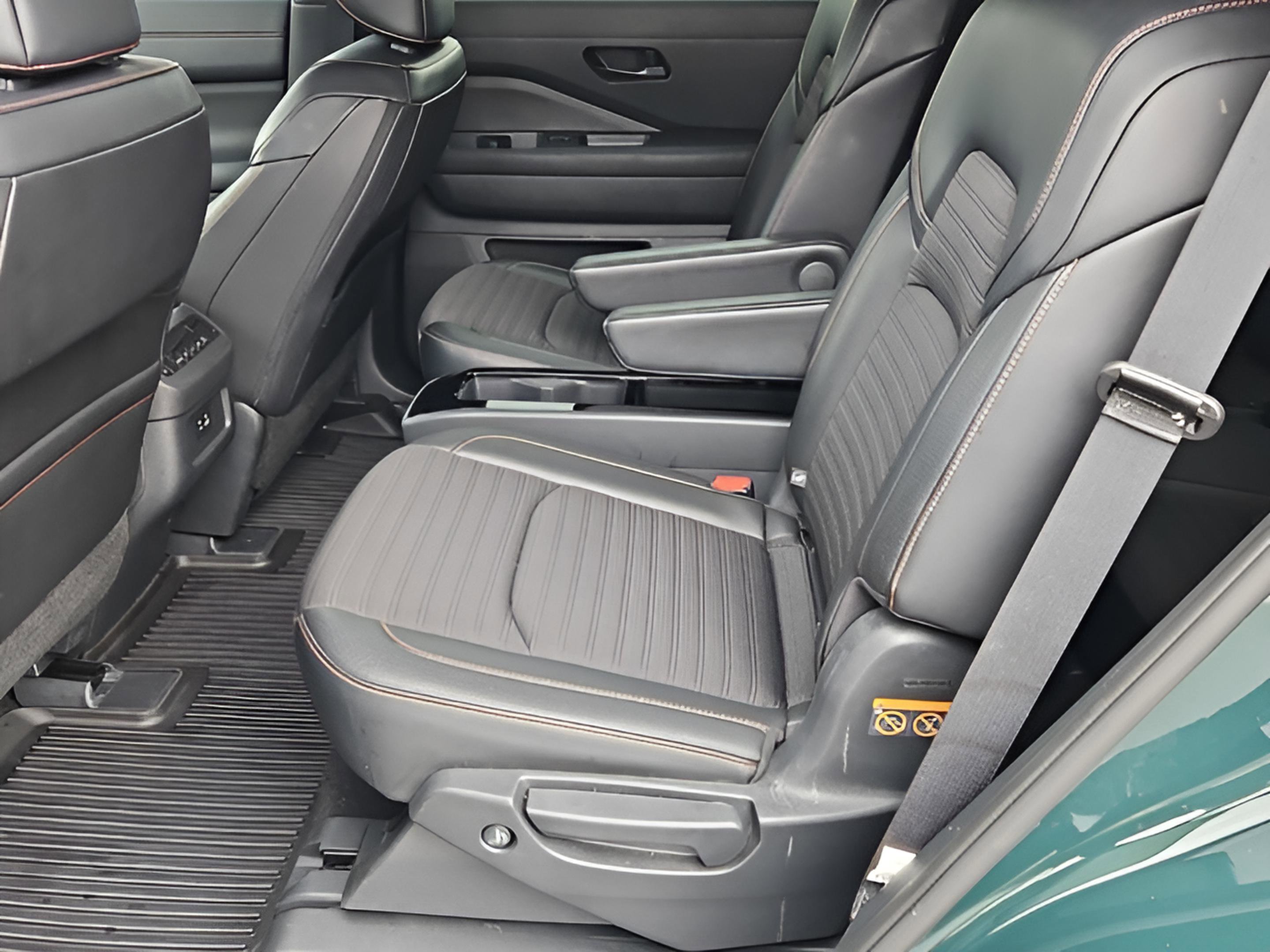 Used 2024 Nissan Pathfinder Rock Creek image 13