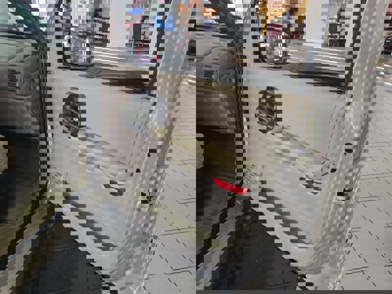 Used 2004 Pontiac Montana Extended w/ Convenience Package #1 image 12