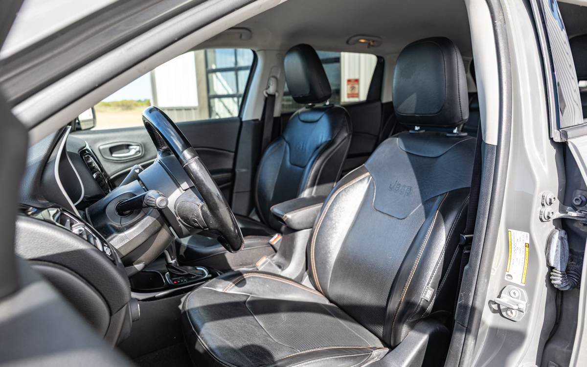 Used 2020 Jeep Compass Limited FWD image 6