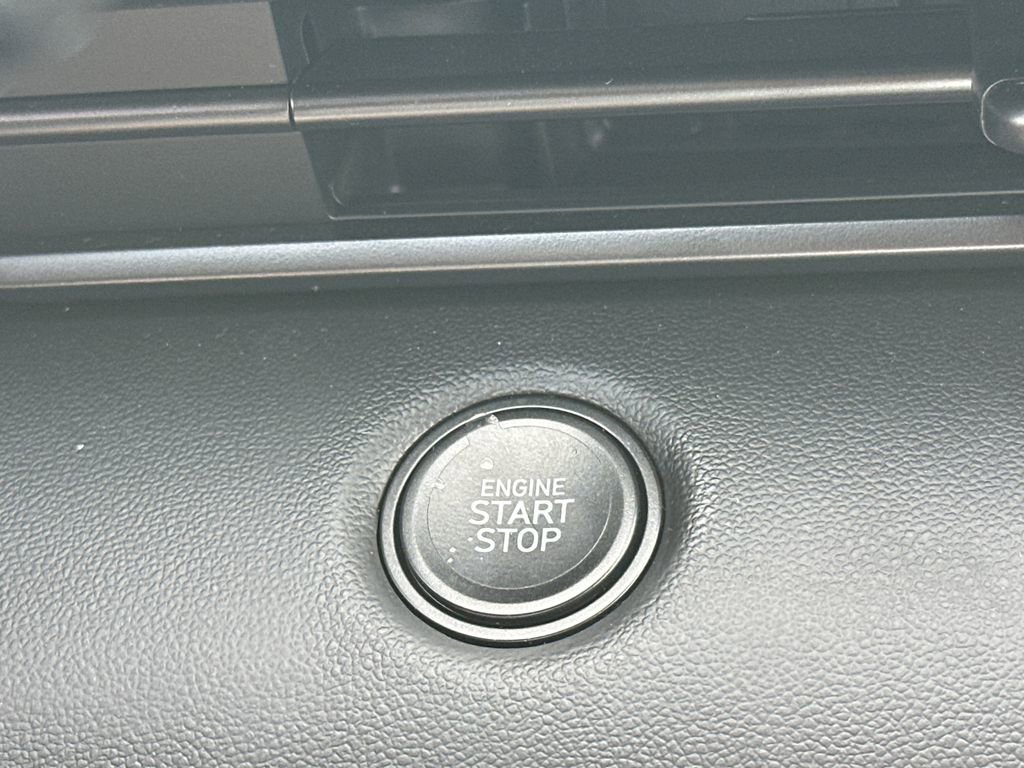New 2025 Hyundai Elantra Sport image 30