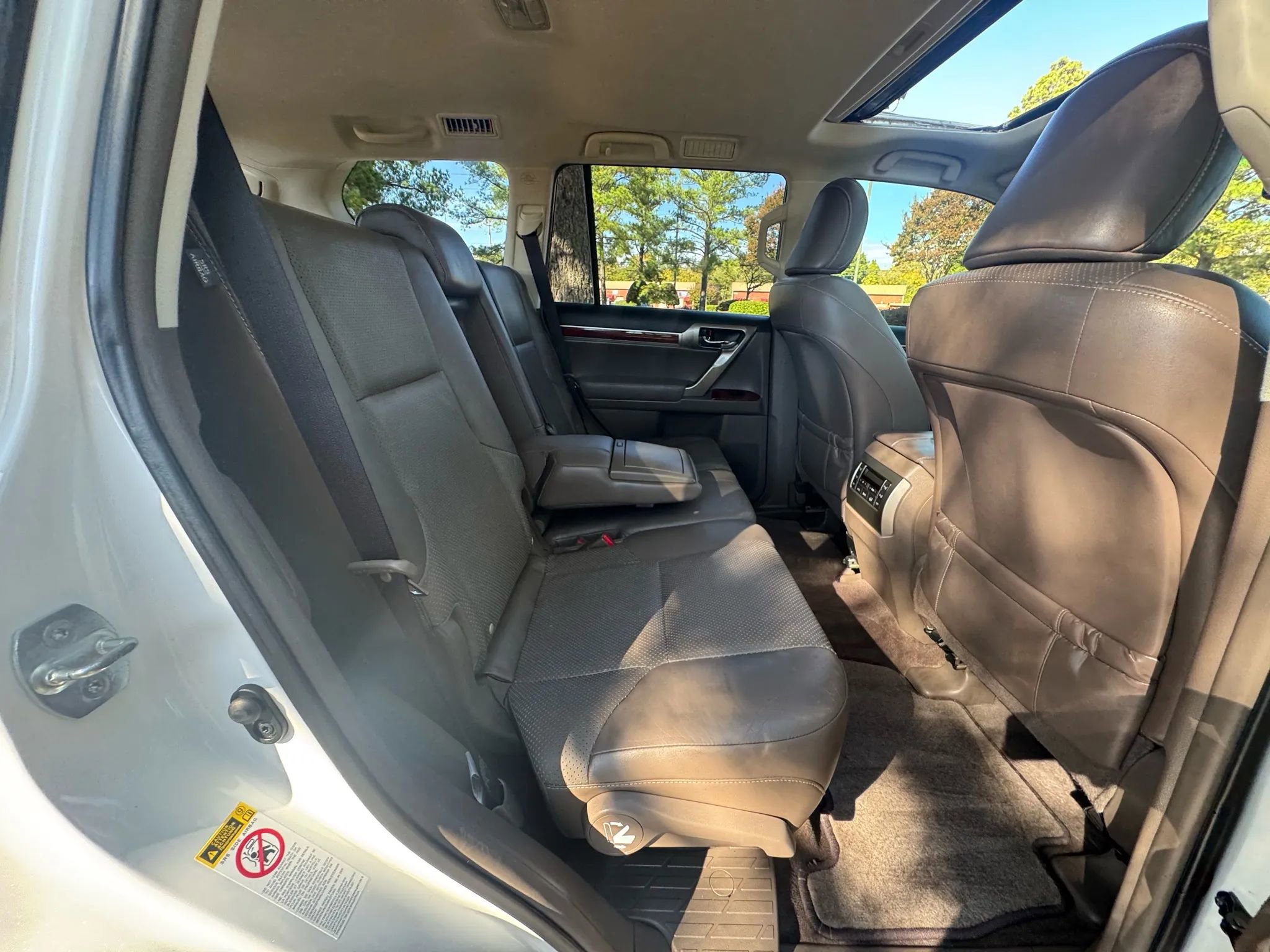 Used 2013 Lexus GX 460 image 19