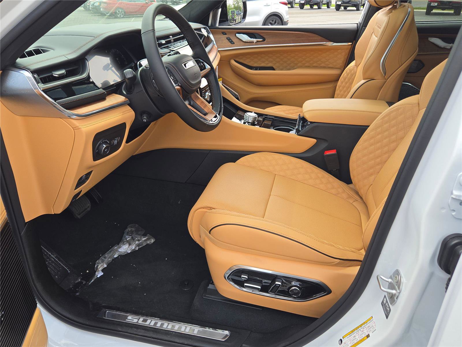 New 2025 Jeep Grand Cherokee Summit image 26