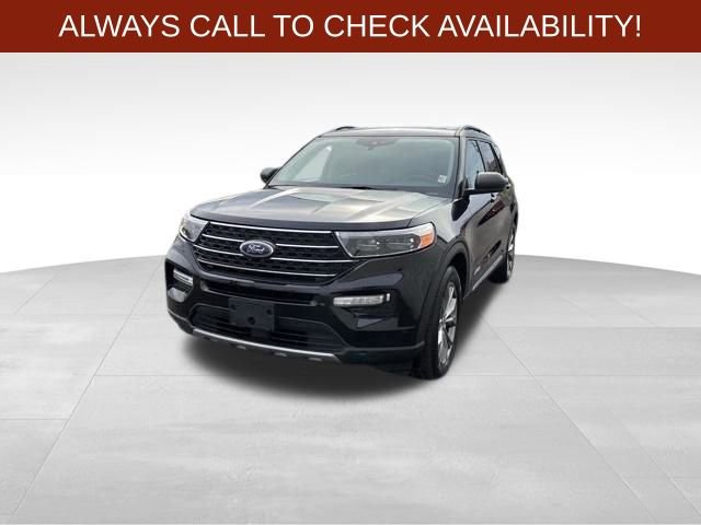 Used 2022 Ford Explorer XLT w/ Equipment Group 202A image 3