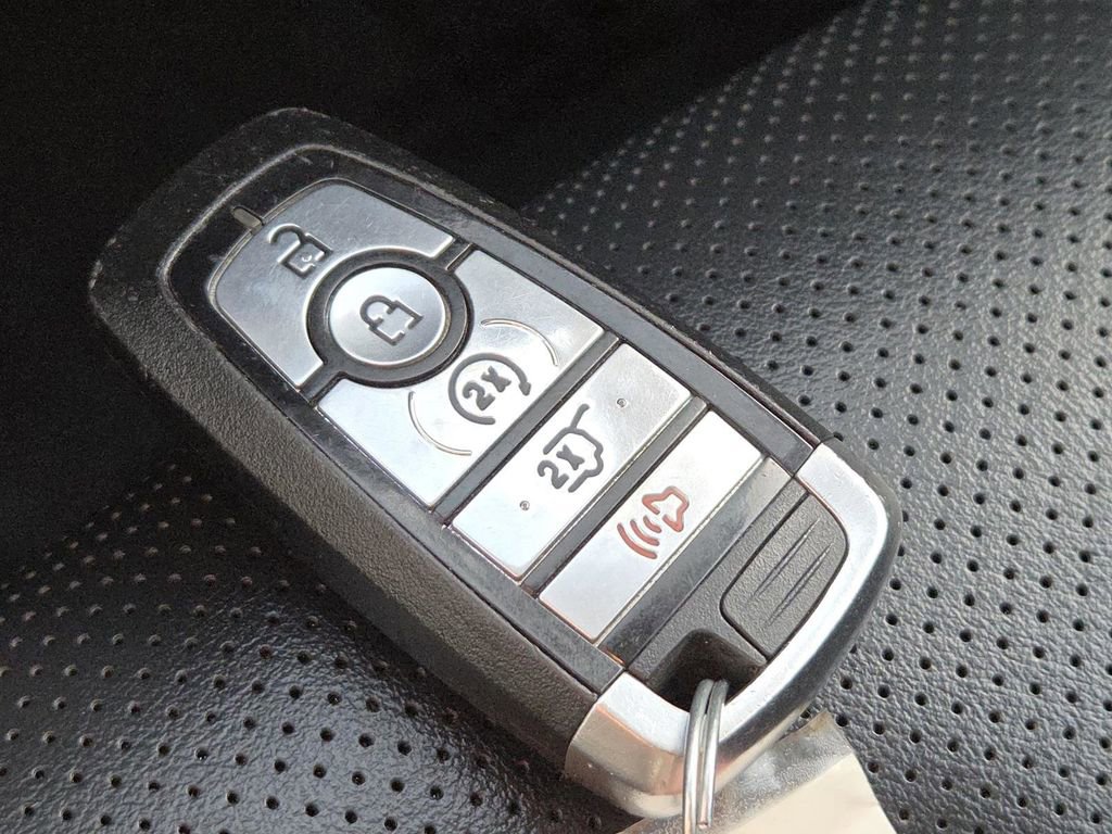 Used 2023 Ford Expedition Max XLT image 31