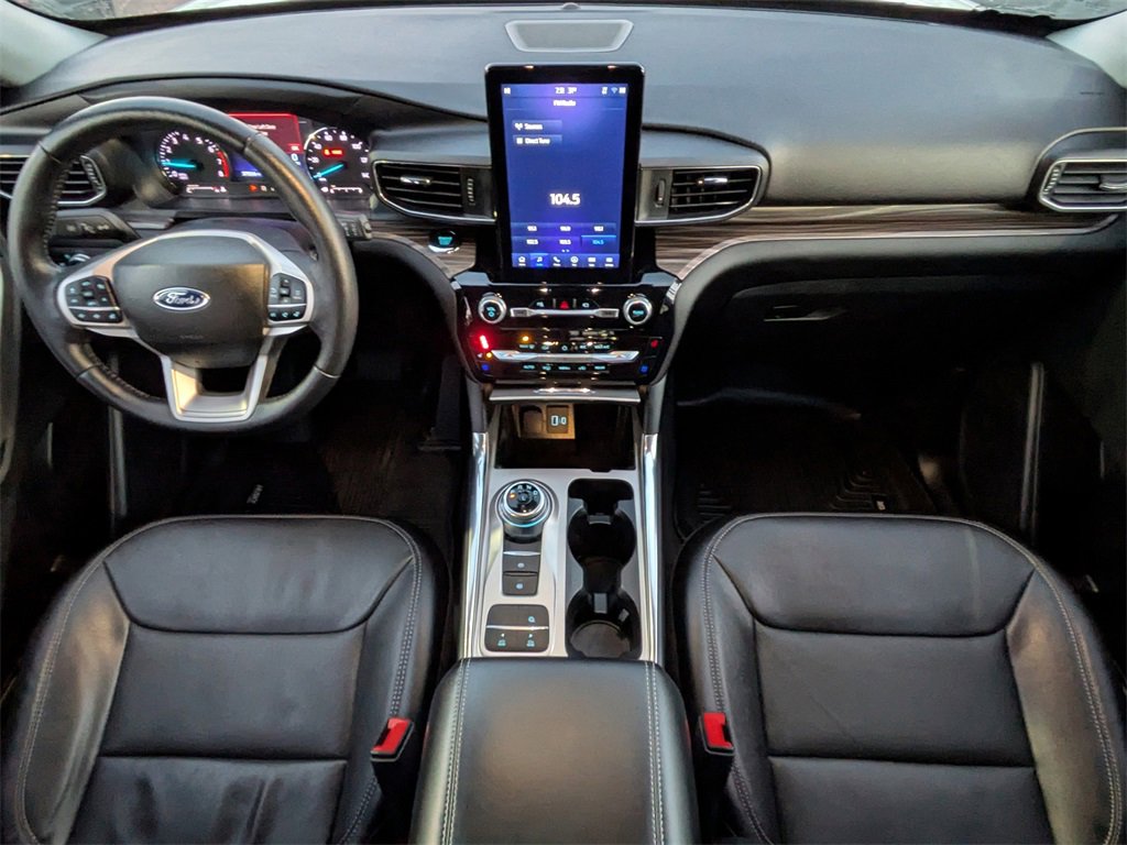 Used 2022 Ford Explorer Limited w/ Limited Technology Package image 16