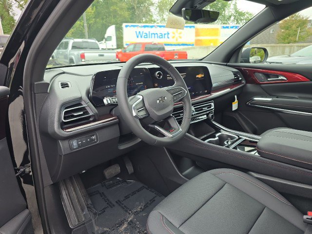 New 2026 Chevrolet Traverse Z71 w/ Driver Confidence Package image 3