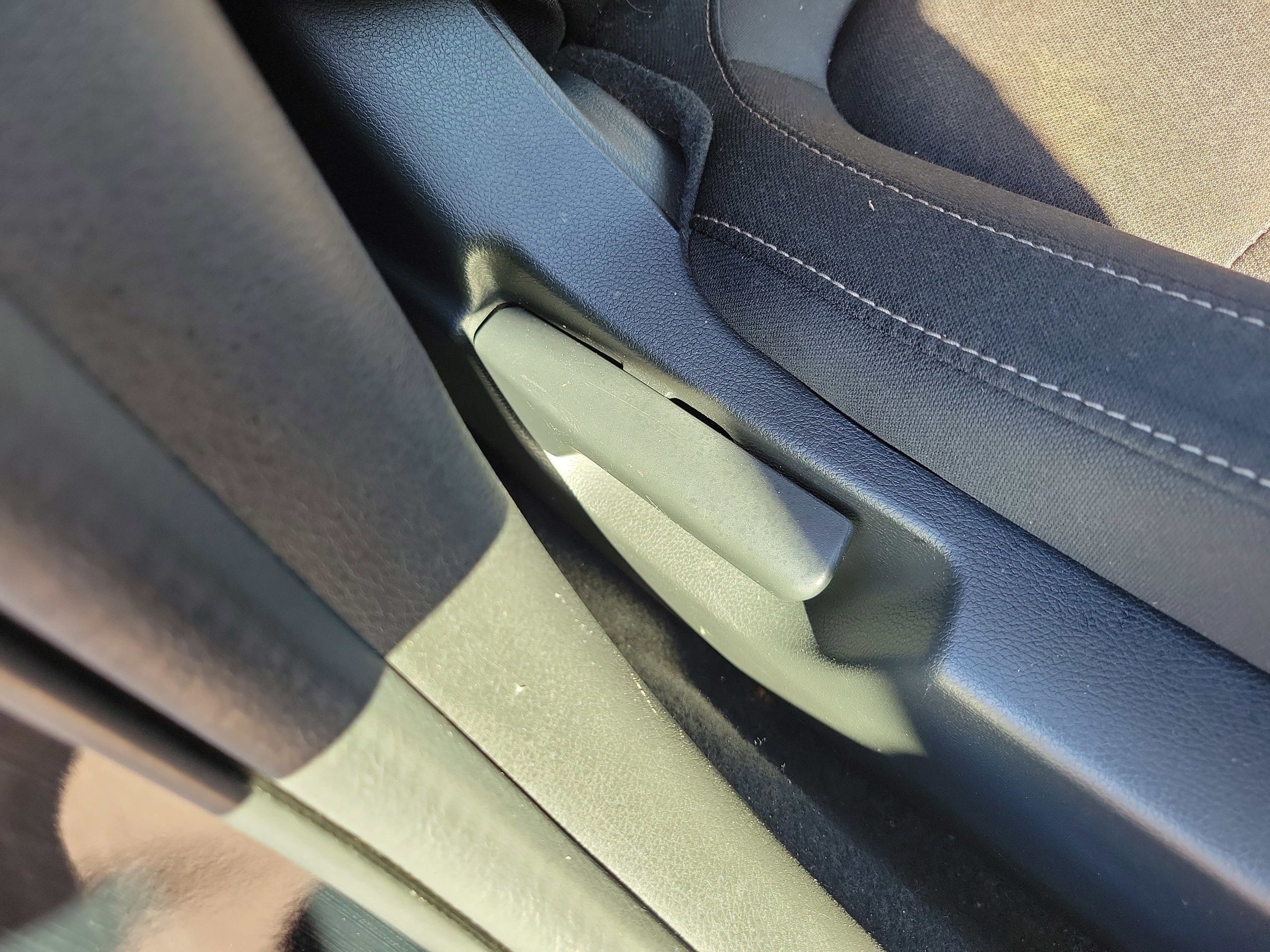 Used 2019 Honda Civic LX image 9