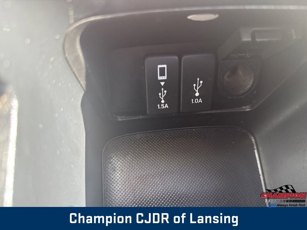 Used 2017 Honda CR-V Touring image 37