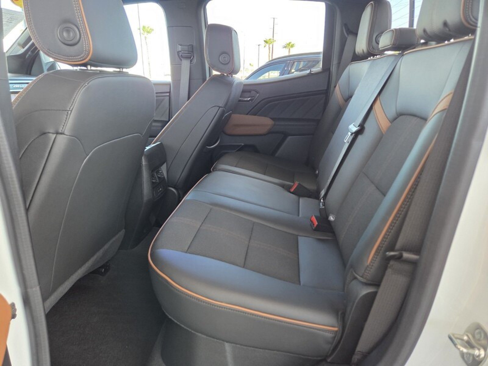 Used 2024 GMC Canyon AT4 w/ Canyon Safety Plus Package AWD/4WD image 14