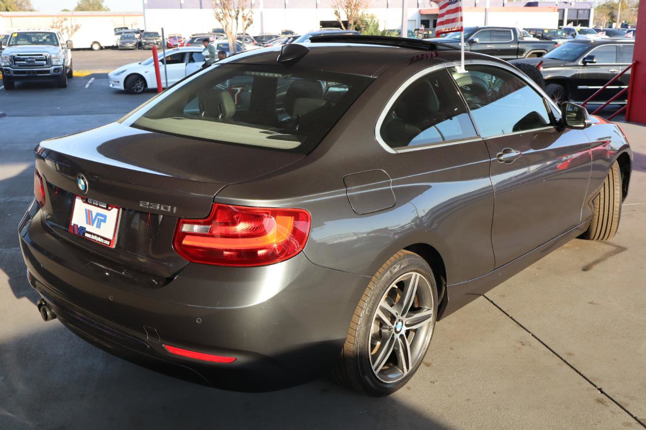 Used 2017 BMW 230i Coupe RWD image 5