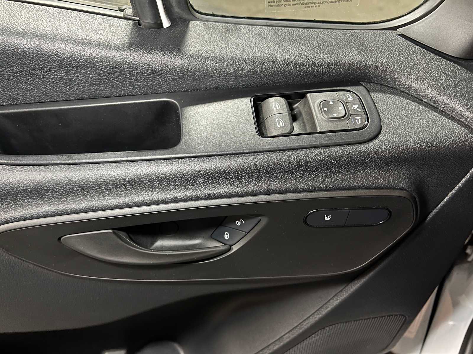 Used 2025 Mercedes-Benz Sprinter 2500 image 22