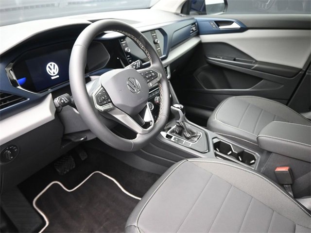 Certified 2023 Volkswagen Taos SE image 18