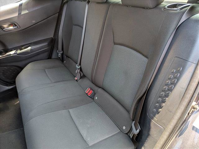 Used 2018 Toyota C-HR XLE FWD image 17
