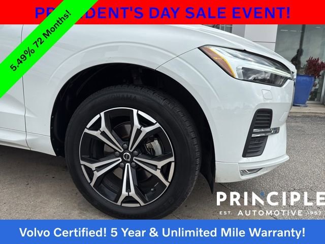 Certified 2022 Volvo XC60 B5 Momentum image 12
