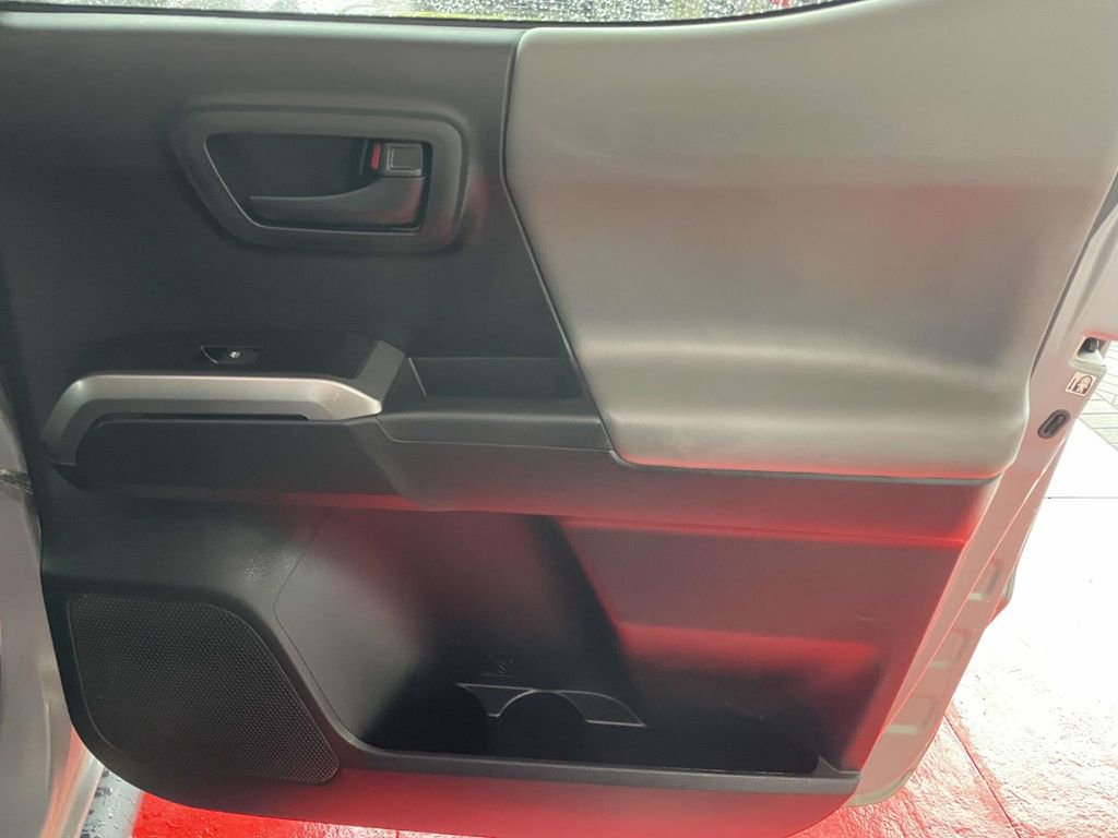Used 2020 Toyota Tacoma SR5 image 42
