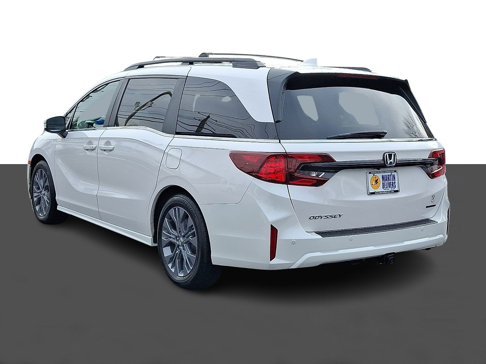 Certified 2025 Honda Odyssey Touring image 4