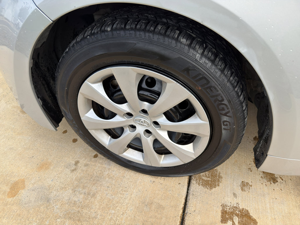 Used 2023 Toyota Corolla LE image 10