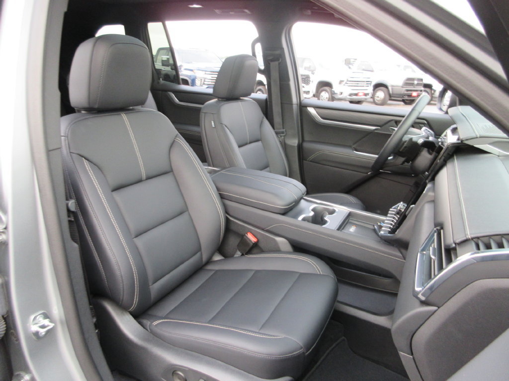 Certified 2024 GMC Acadia Elevation w/ Luxury Package FWD image 24