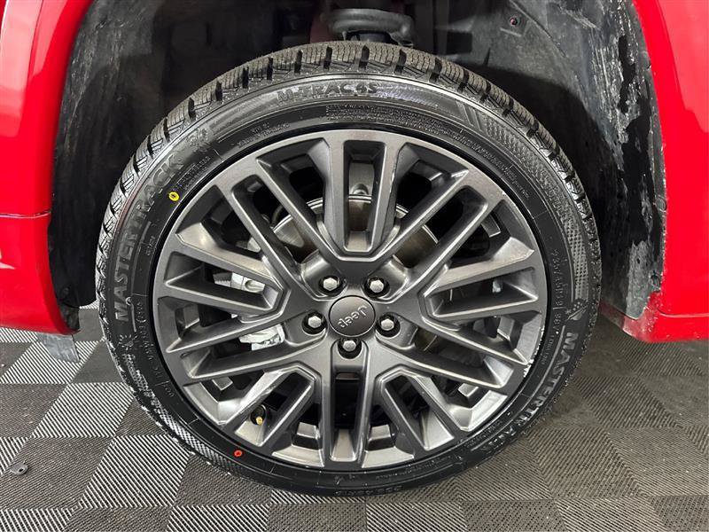 Used 2022 Jeep Compass Limited w/ (RED) Package AWD/4WD image 34