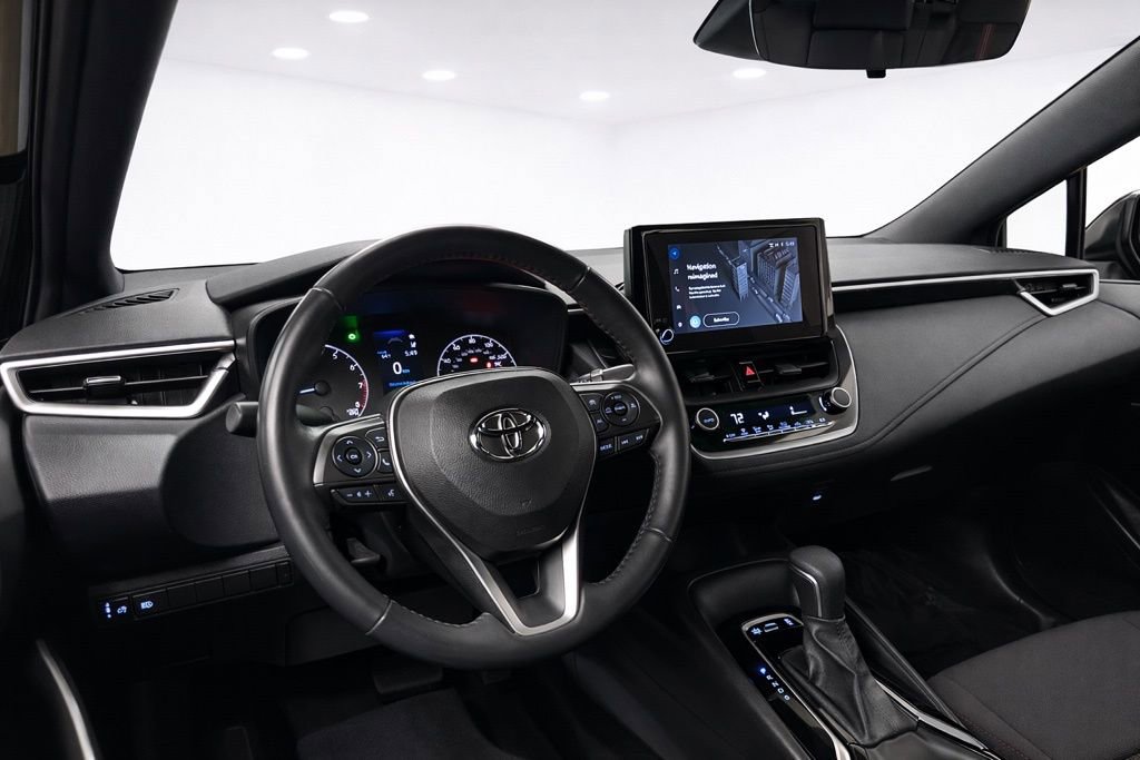 Used 2023 Toyota Corolla SE image 16