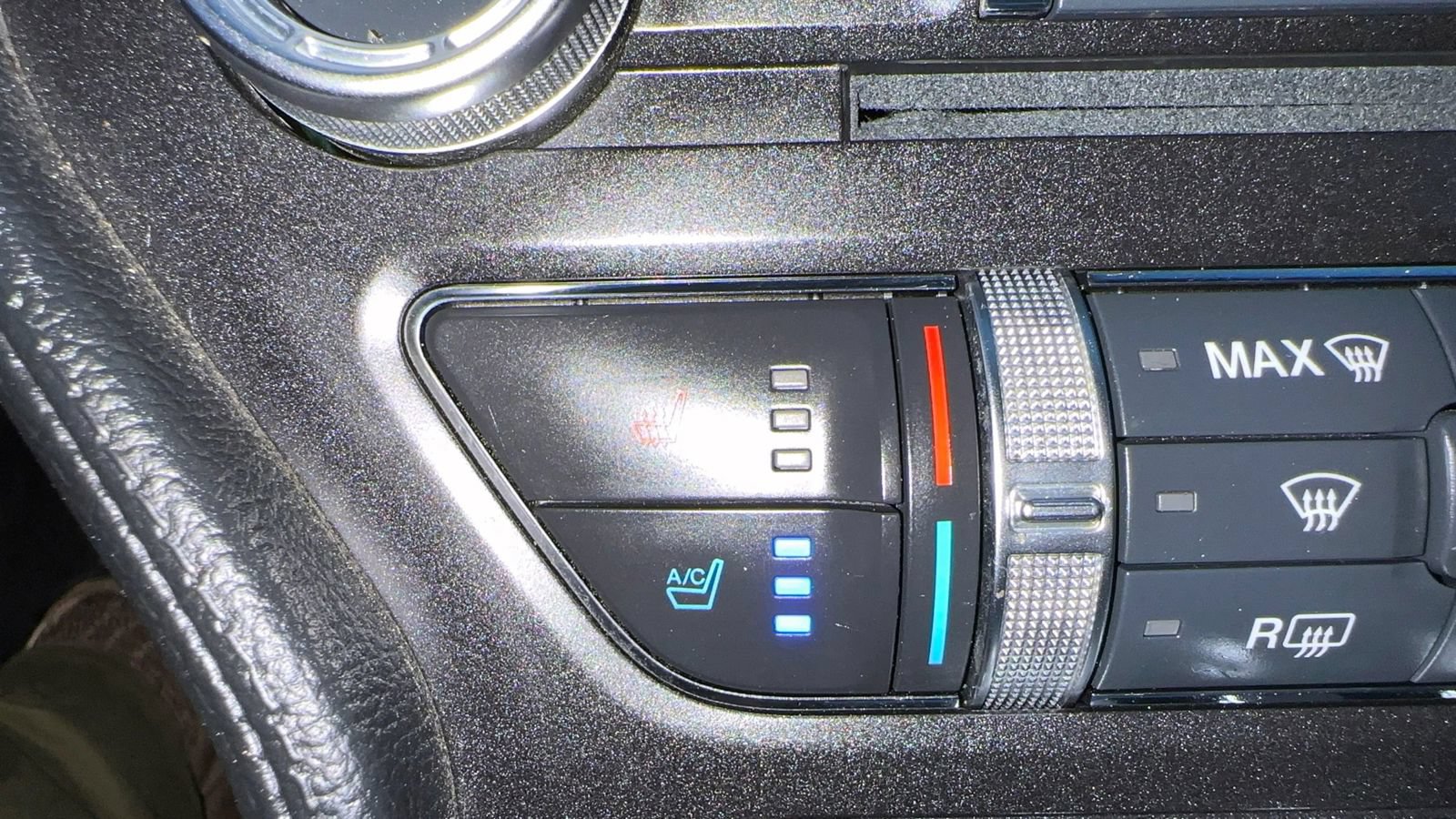 Used 2015 Ford Mustang Premium RWD image 25