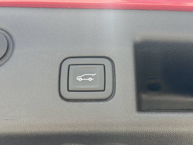 Used 2023 Chevrolet Equinox LT FWD image 16