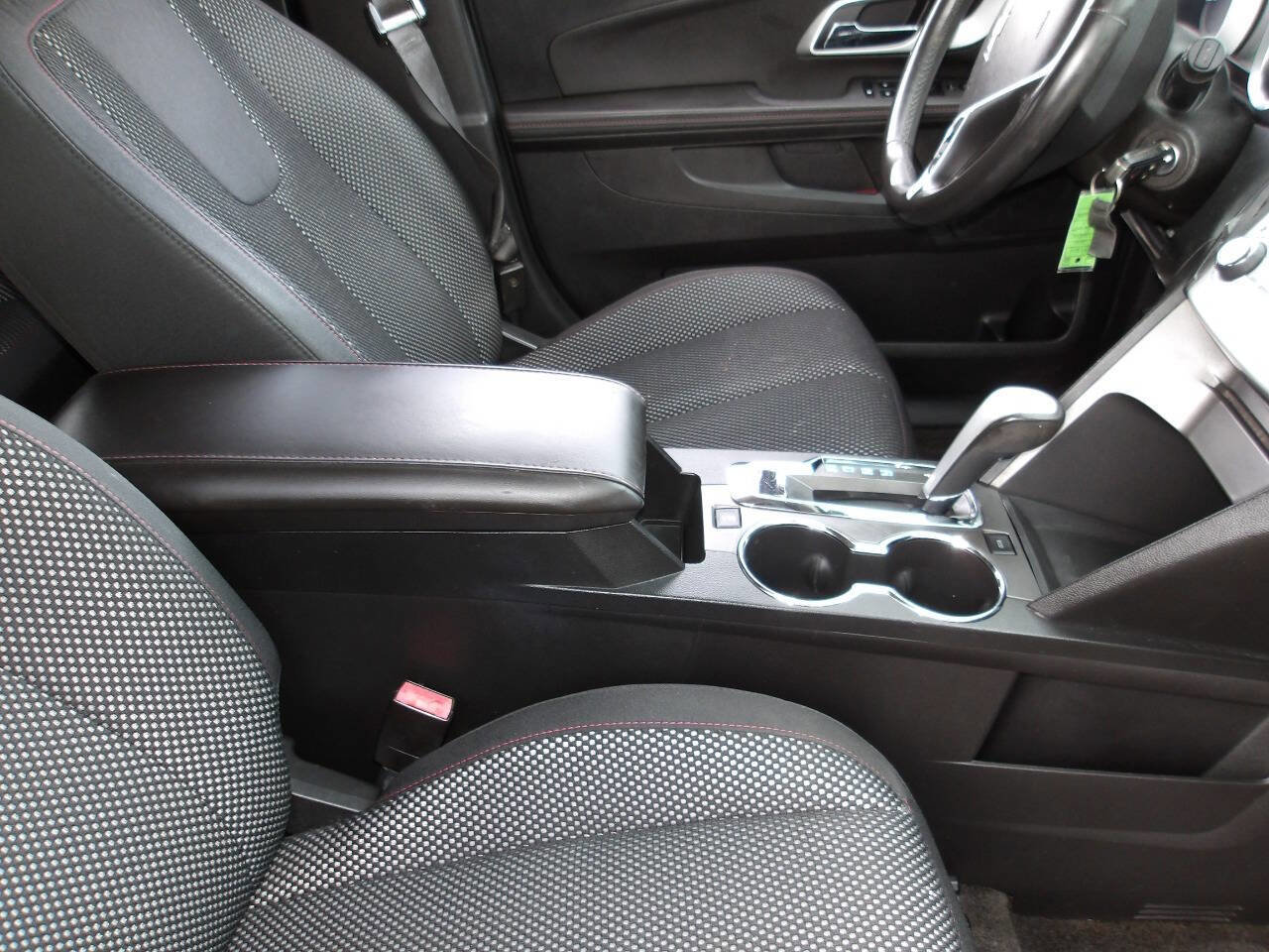 Used 2011 Chevrolet Equinox LT image 17