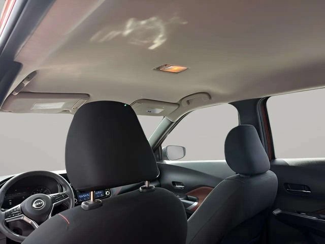 Used 2023 Nissan Kicks SR FWD image 4