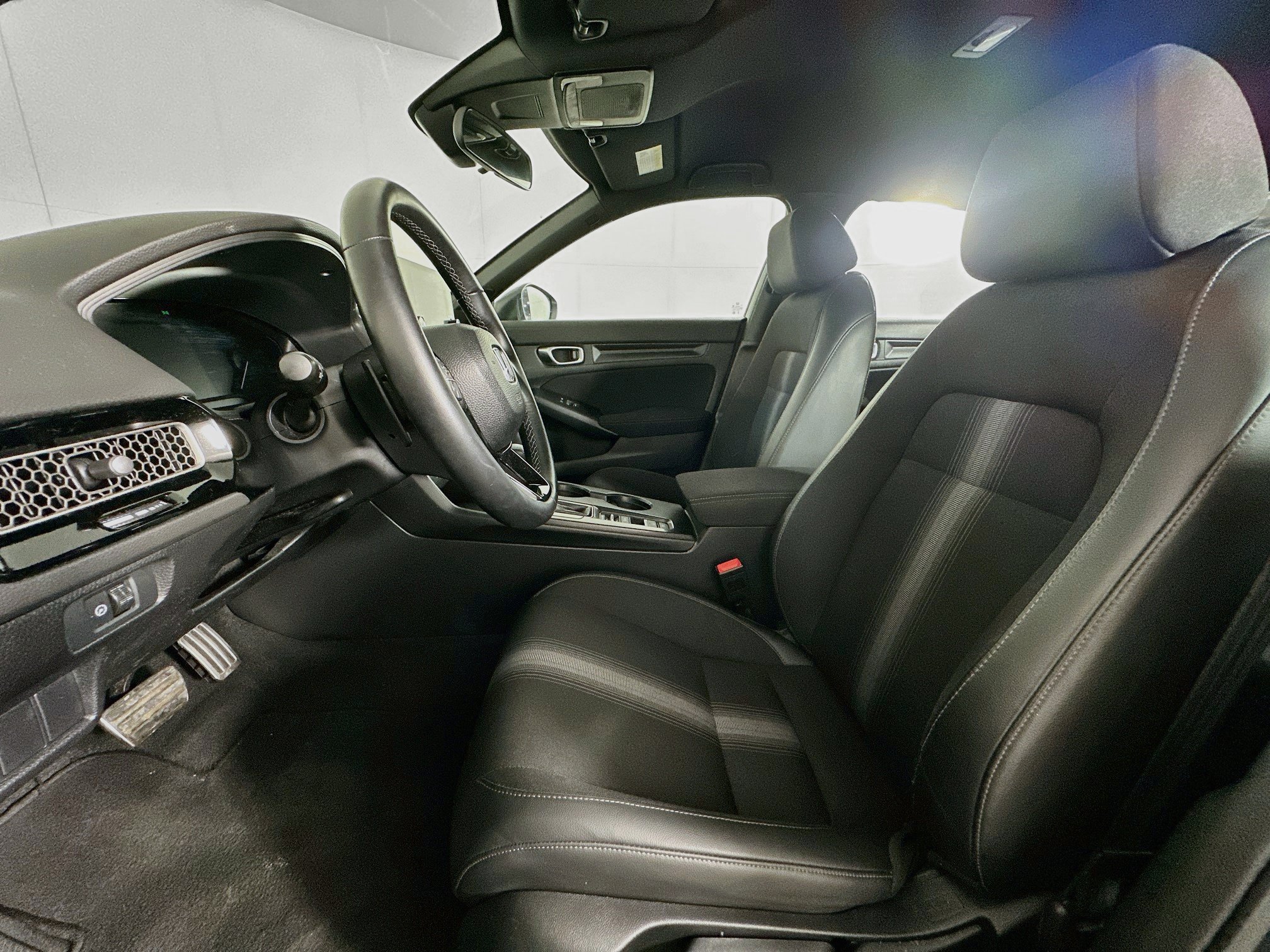 Used 2024 Honda Civic Sport image 13