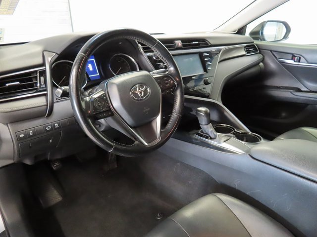 Used 2020 Toyota Camry SE image 4