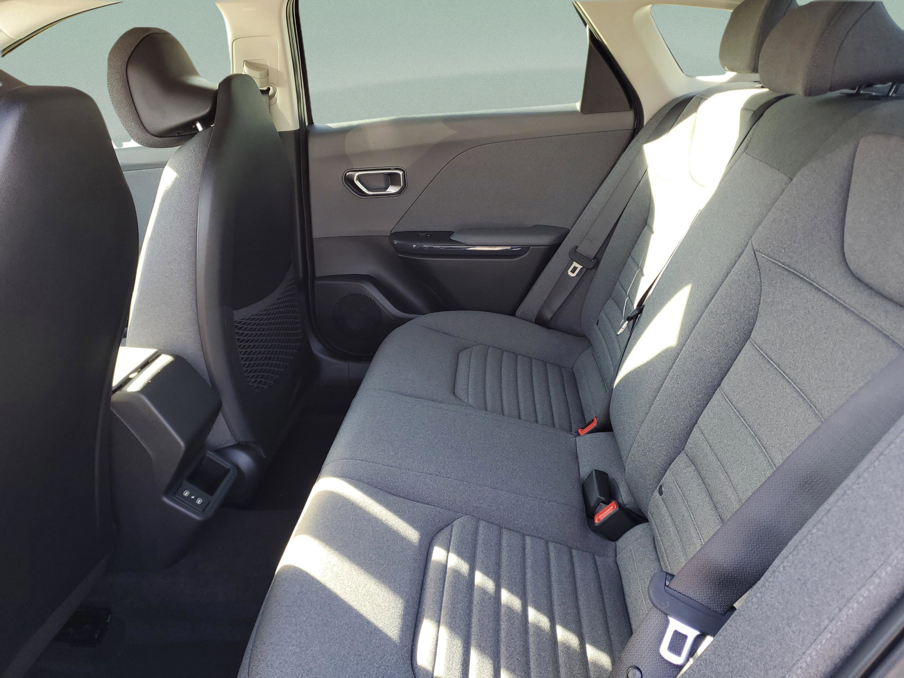 New 2025 Kia K4 EX FWD image 28