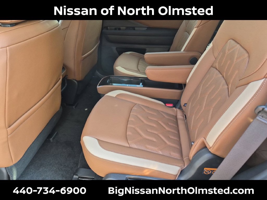 New 2026 Nissan Pathfinder Platinum AWD/4WD image 17