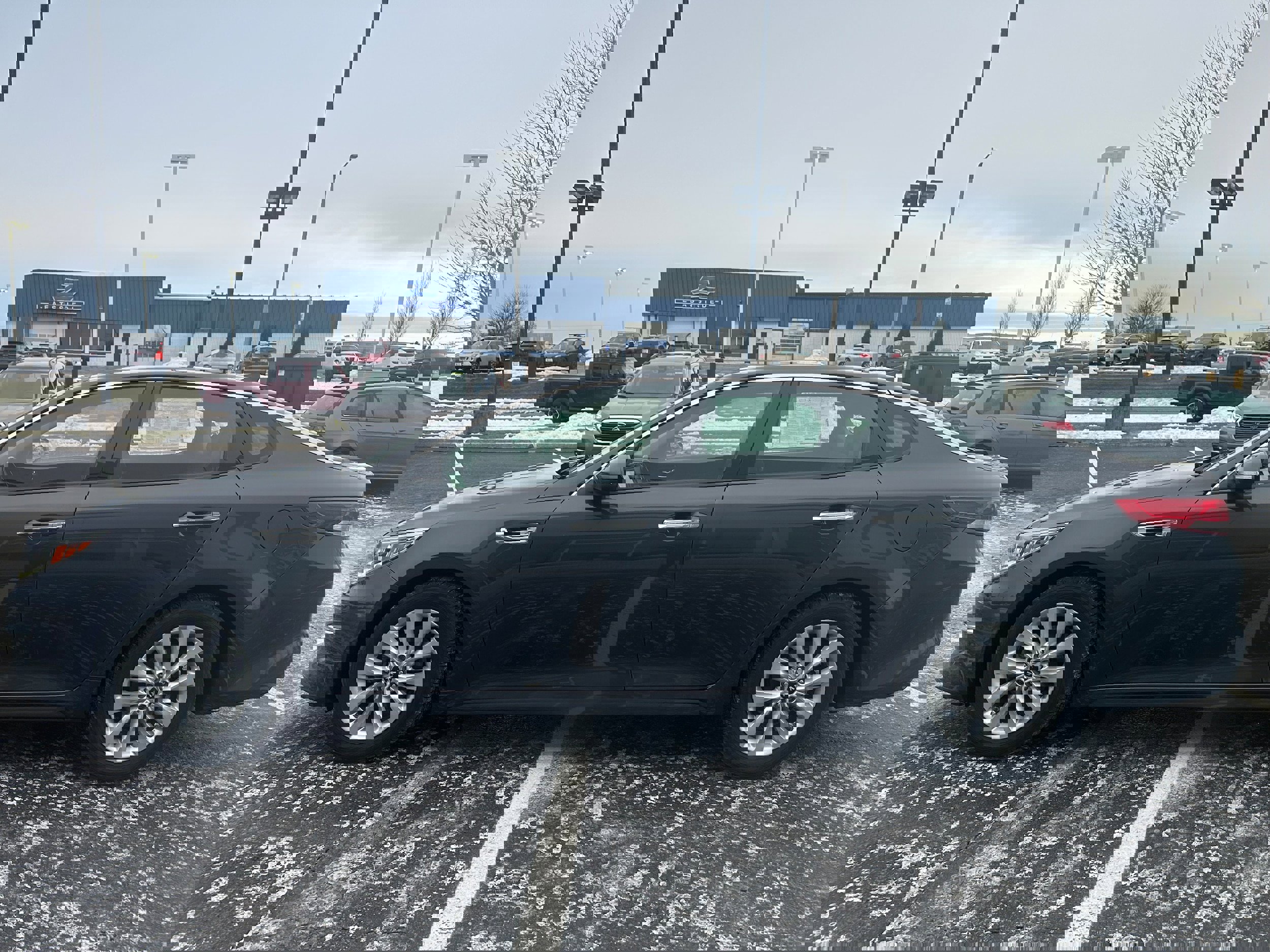 Used 2017 Kia Optima EX w/ Premium Package image 6