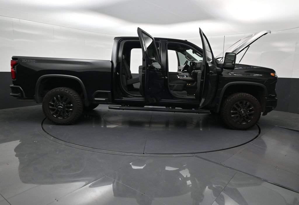 Used 2025 Chevrolet Silverado 2500 LT w/ Trail Boss Package AWD/4WD image 33