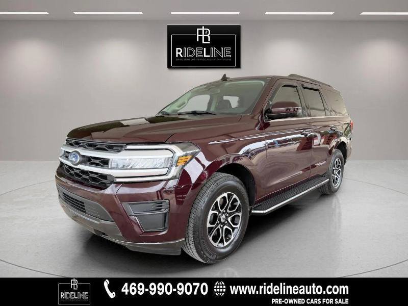 Used 2023 Ford Expedition XLT AWD/4WD image 3