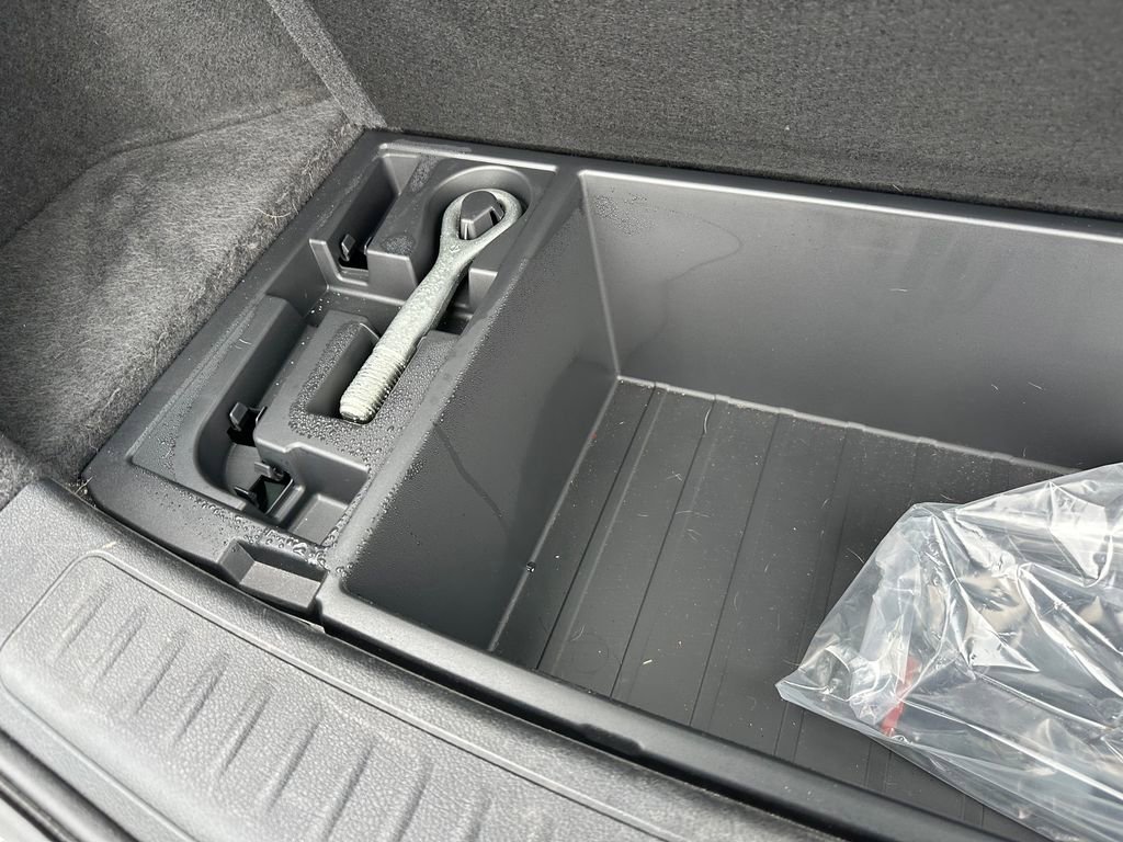 Used 2021 INFINITI QX50 Luxe w/ Appearance Package image 47