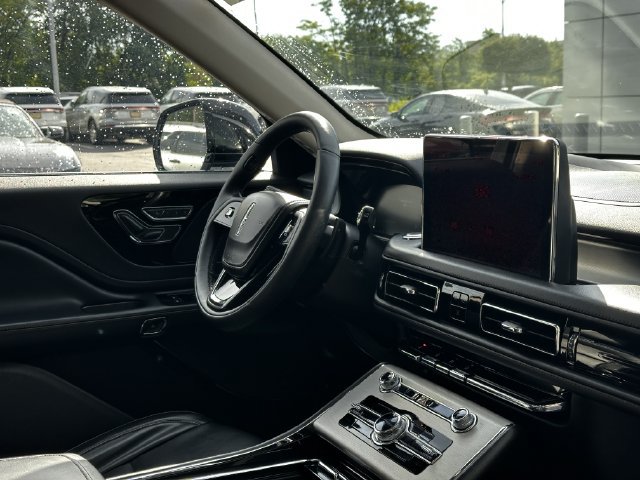 Certified 2023 Lincoln Aviator AWD w/ Premium Package image 33