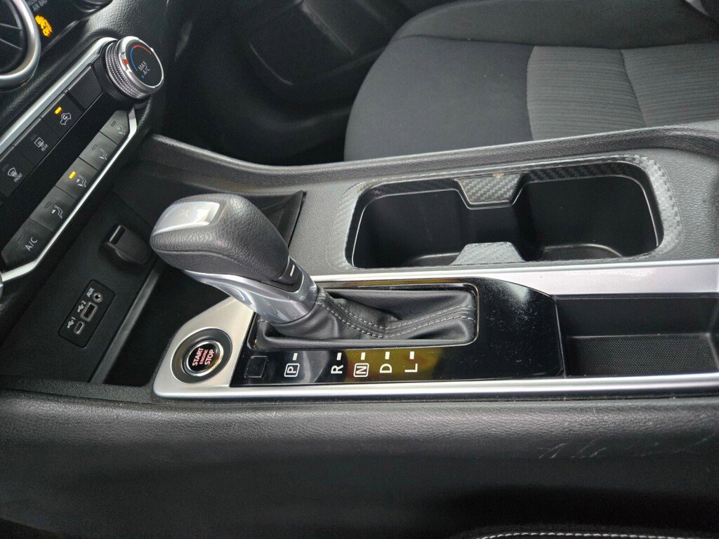 Used 2022 Nissan Sentra SV image 16