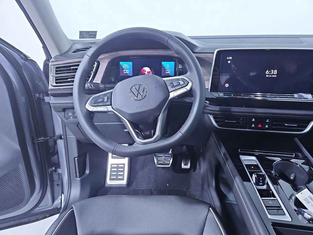 New 2026 Volkswagen Atlas SEL Premium R-Line image 13