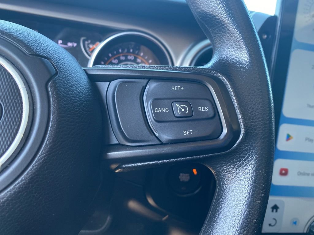 Used 2020 Jeep Gladiator Sport AWD/4WD image 9