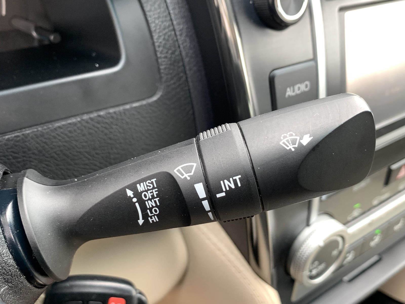 Used 2014 Toyota Camry LE FWD image 18