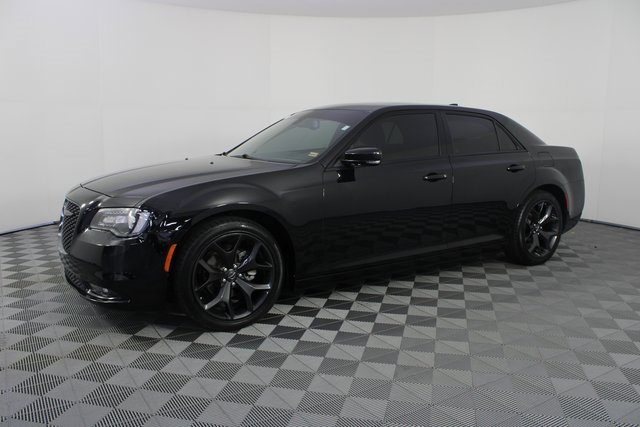Used 2022 Chrysler 300 S image 2