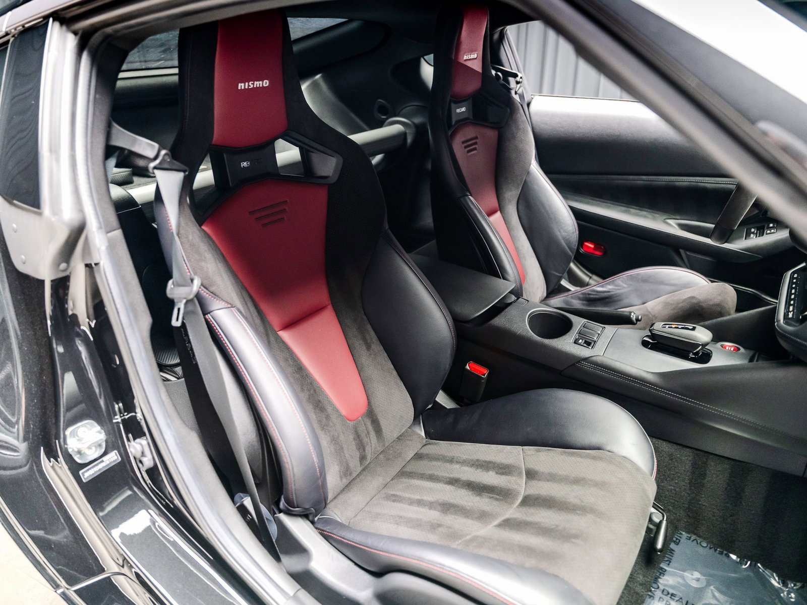 Used 2024 Nissan Z NISMO w/ Floor Mat Package image 46