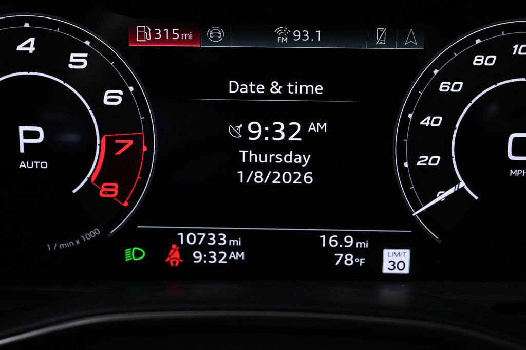 Used 2024 Audi RS 6 performance w/ Matte Carbon Package image 11