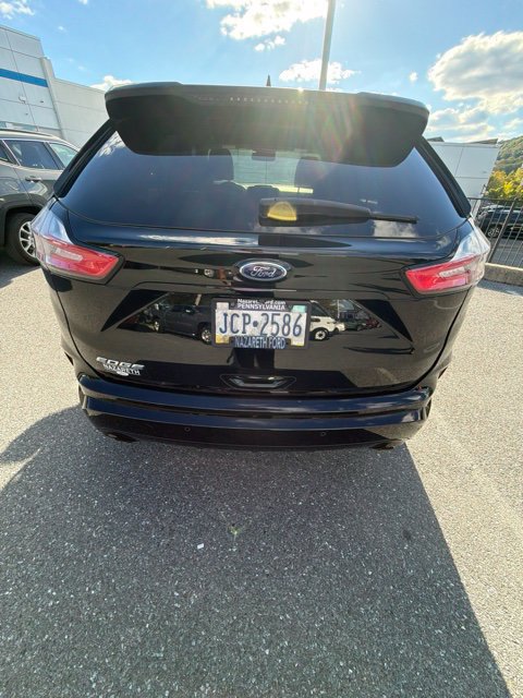 Used 2020 Ford Edge ST-Line w/ Cold Weather Package AWD/4WD image 7