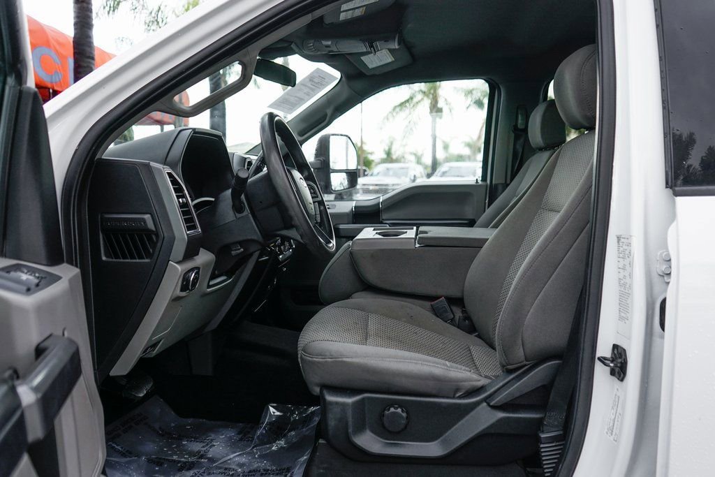 Used 2020 Ford F550 4x4 Crew Cab Super Duty image 17